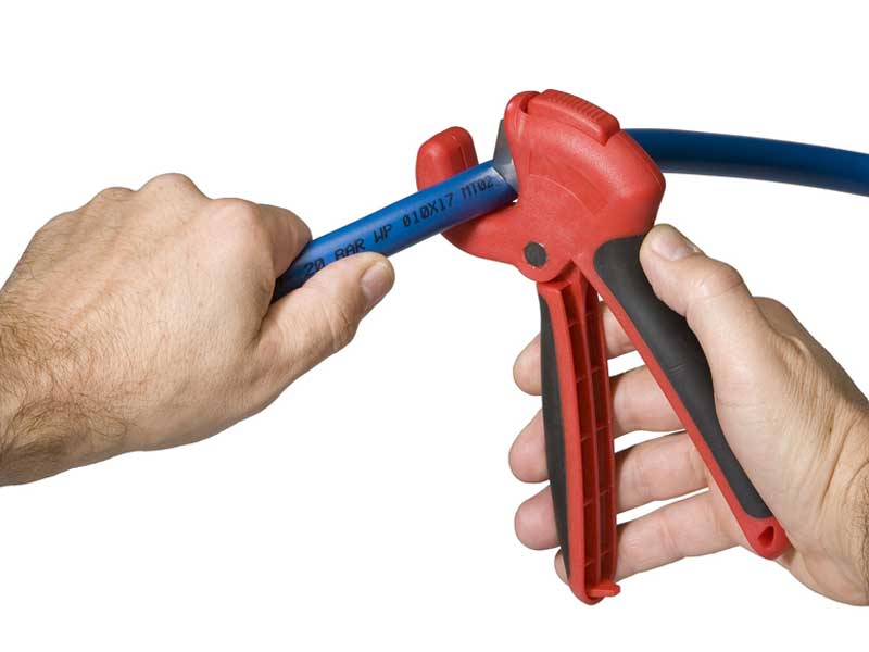 LE Tools & Machinery Sdn Bhd Hose Cutter LE Tools & Machinery Sdn Bhd